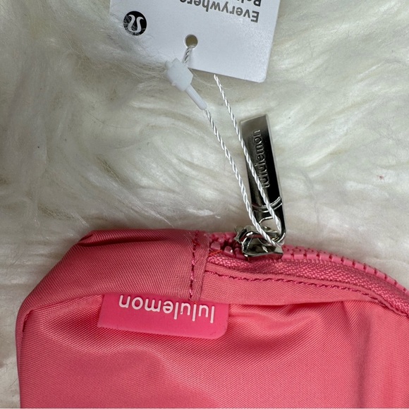 NWT Lululemon Everywhere Belt Bag 1L Salmon Pink - Picture 8 of 9